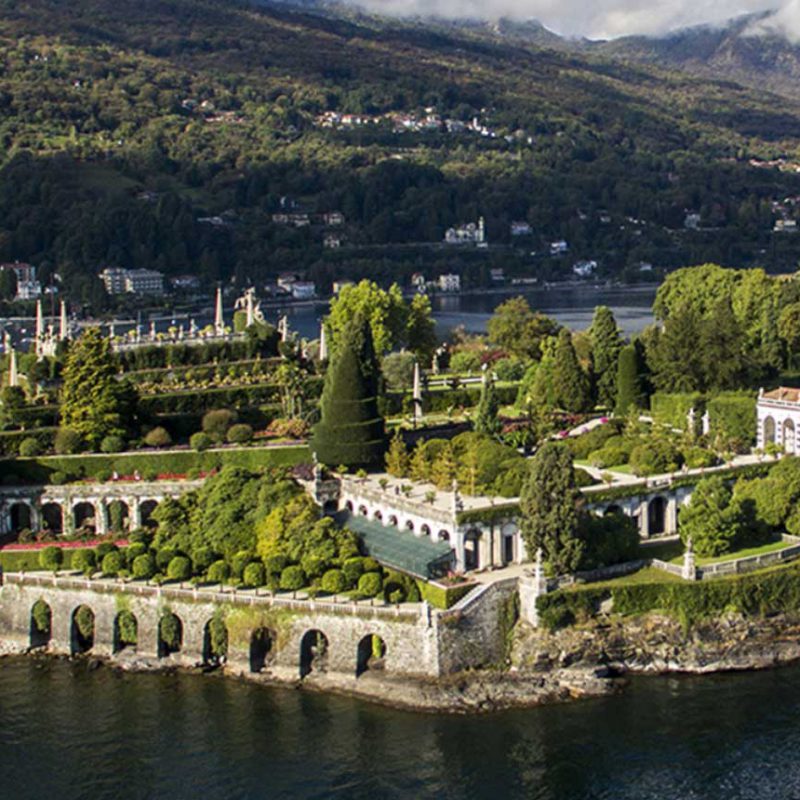 From 18 May Isola Bella, Isola Madre and Rocca di Angera are opening with art exhibitions and blooms